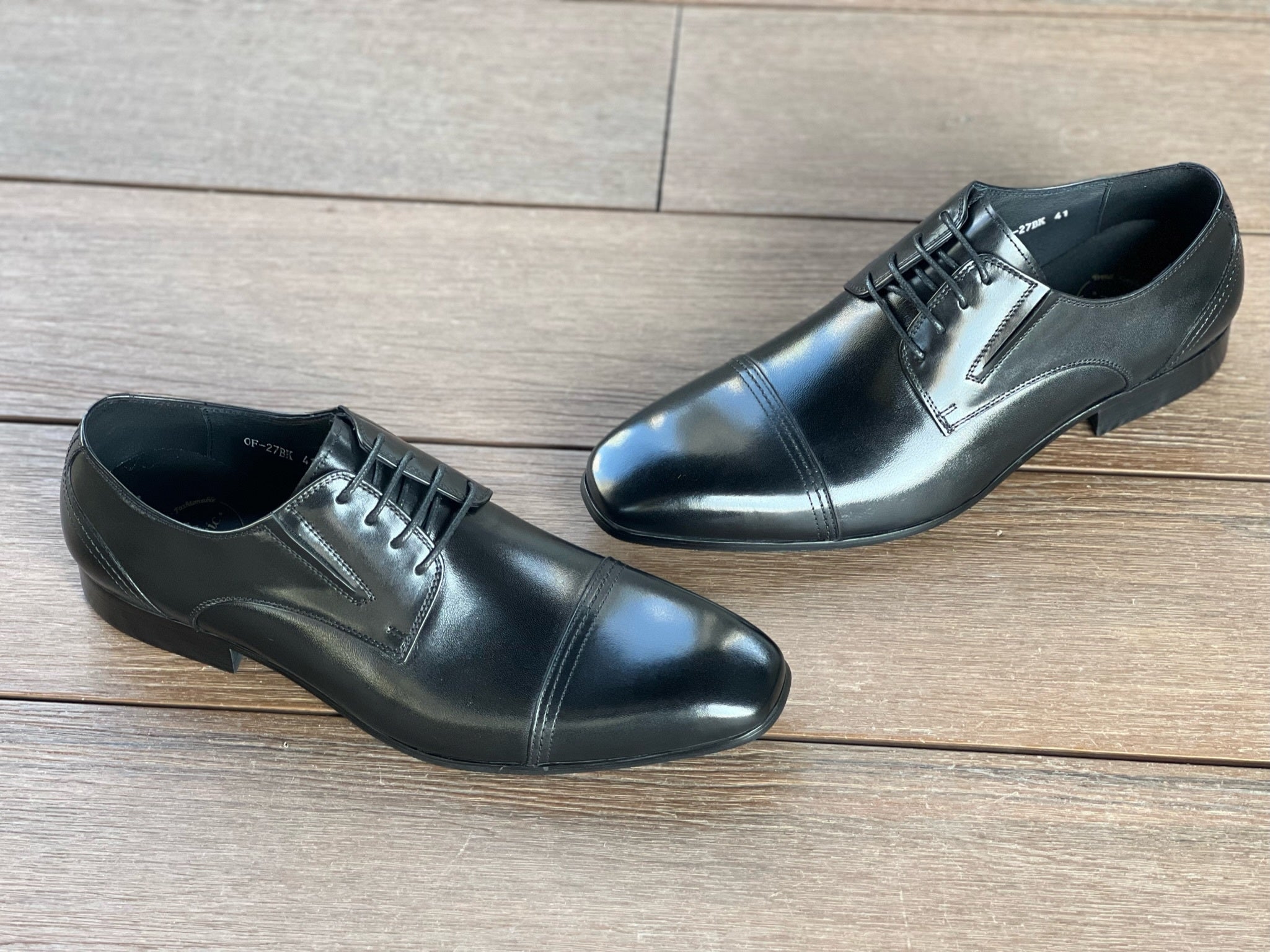 牛津鞋，德比鞋，扣款皮鞋的簡介 - Revic