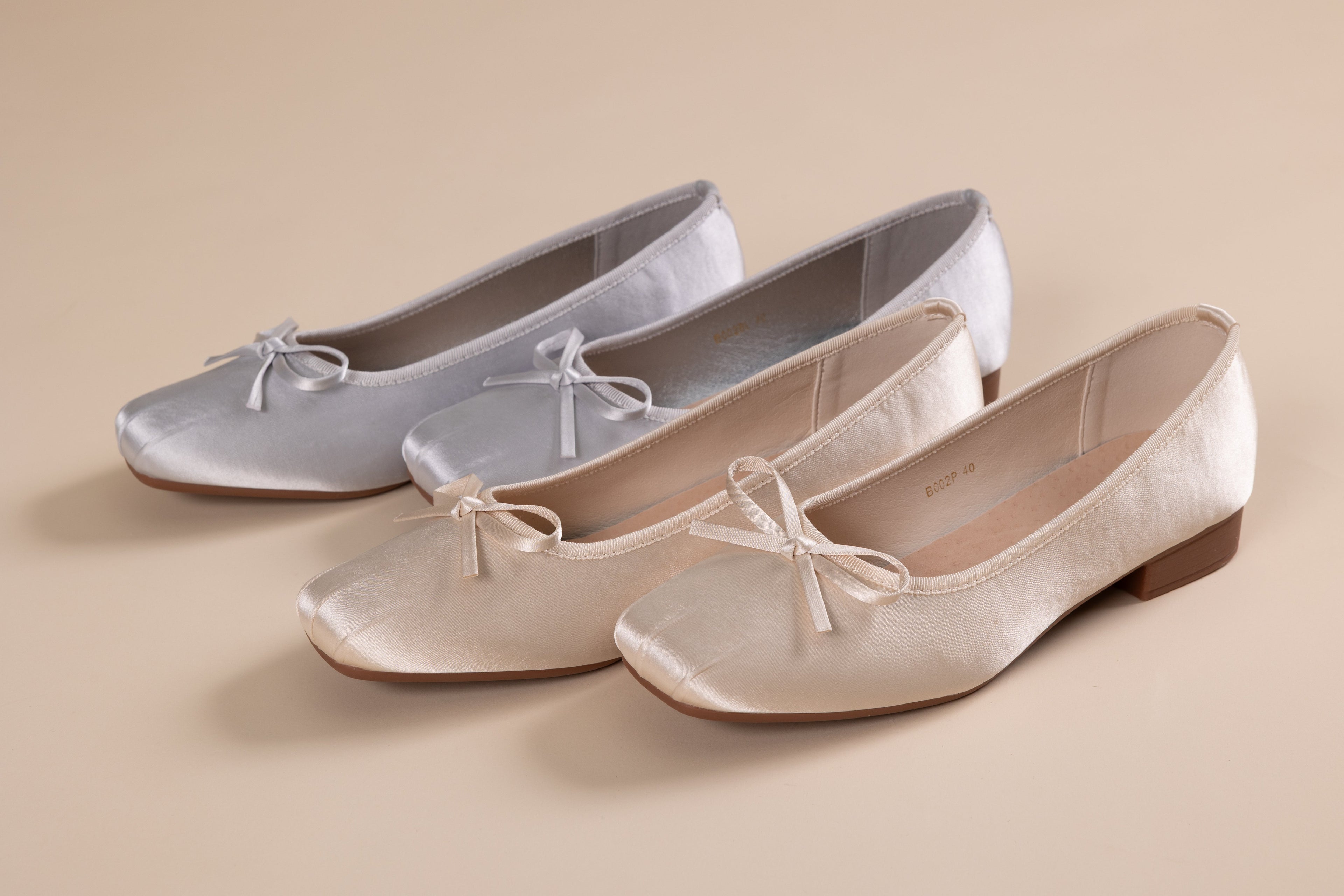 Yauritos 女裝隱形內增高鞋系列：打造名模比例與全日輕盈感 - Revic